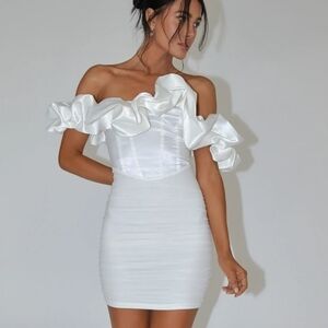Selfie Leslie Off-Shoulder Ruched Mini Dress Off-White Bridal LWD Bachelorette
